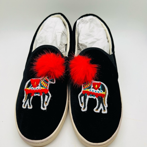 NWT Soludos Velvet Show Pony Sneaker Black and Red Pom Poms Size 5.5 - Picture 2 of 15